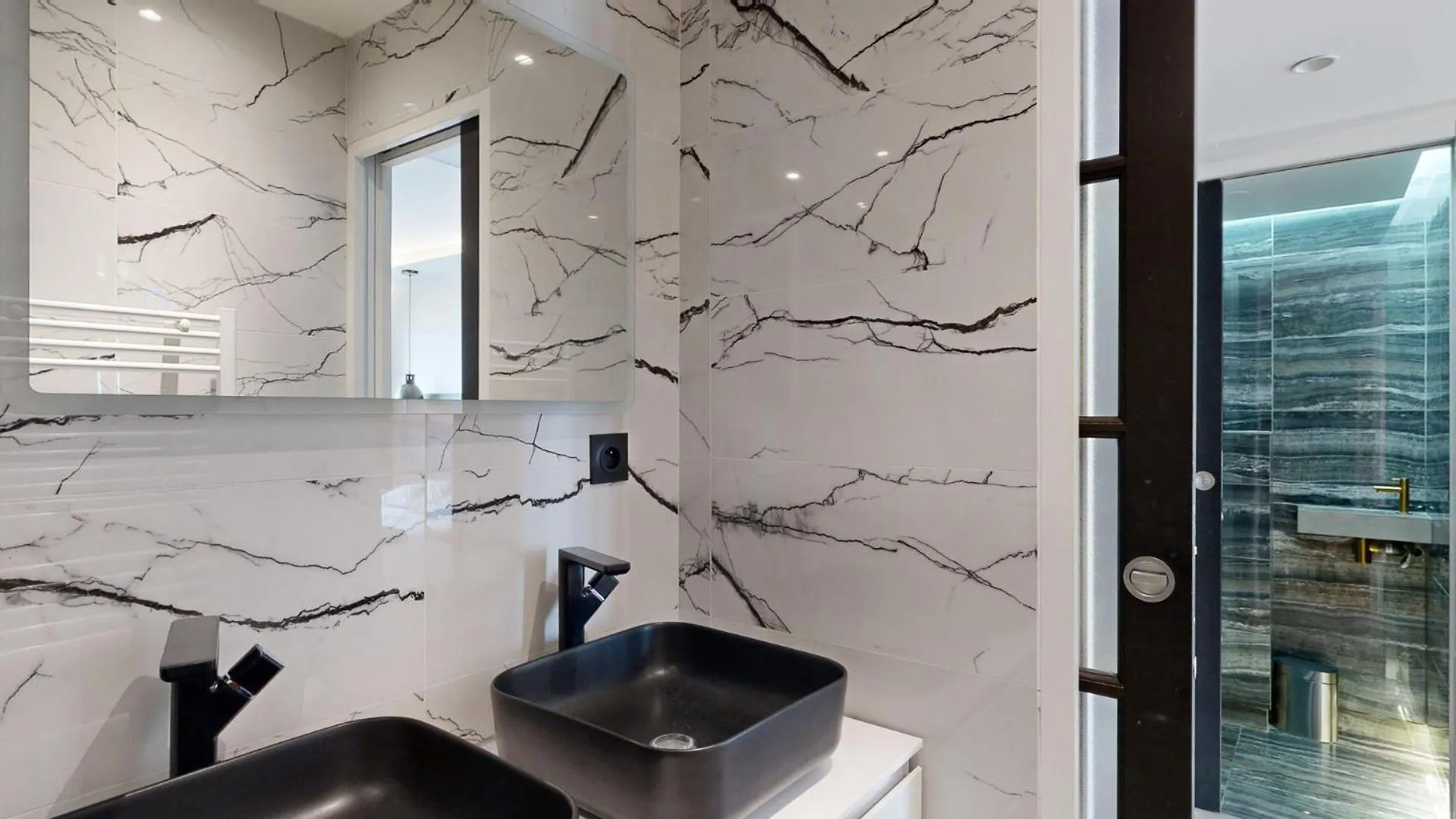 Bluestay 55 - Charmant Appartement A Paris France