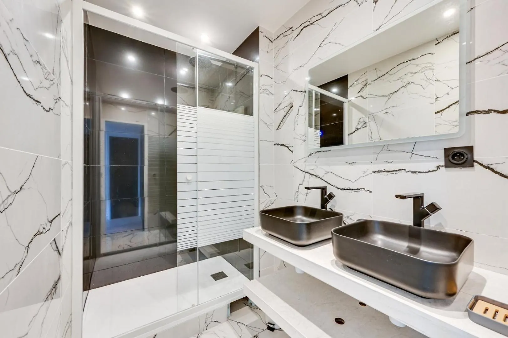 Apartment Bluestay 55 - Charmant Appartement A Paris